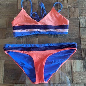 MAAJI SWIM SUIT SET SIZE MEDIUM. GREAT CONDITION
